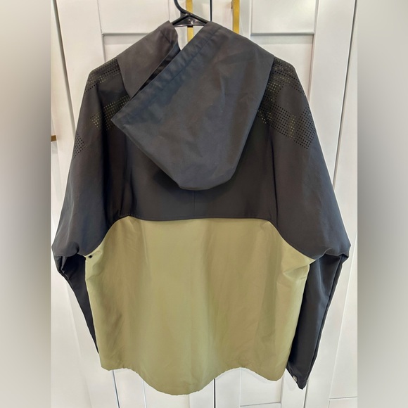 Burberry Compton Hooded Jacket - Picture 3 of 10